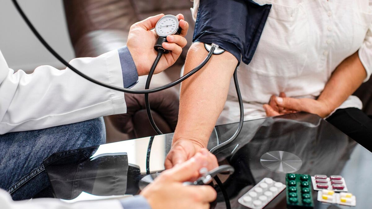 can stomach gas cause high blood pressure in