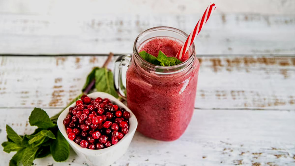 गर्मियों में शरीर को ठंडा रखने के लिए पिएं लोकाट का शरबत, झटपट तैयार करें ये रेसिपी