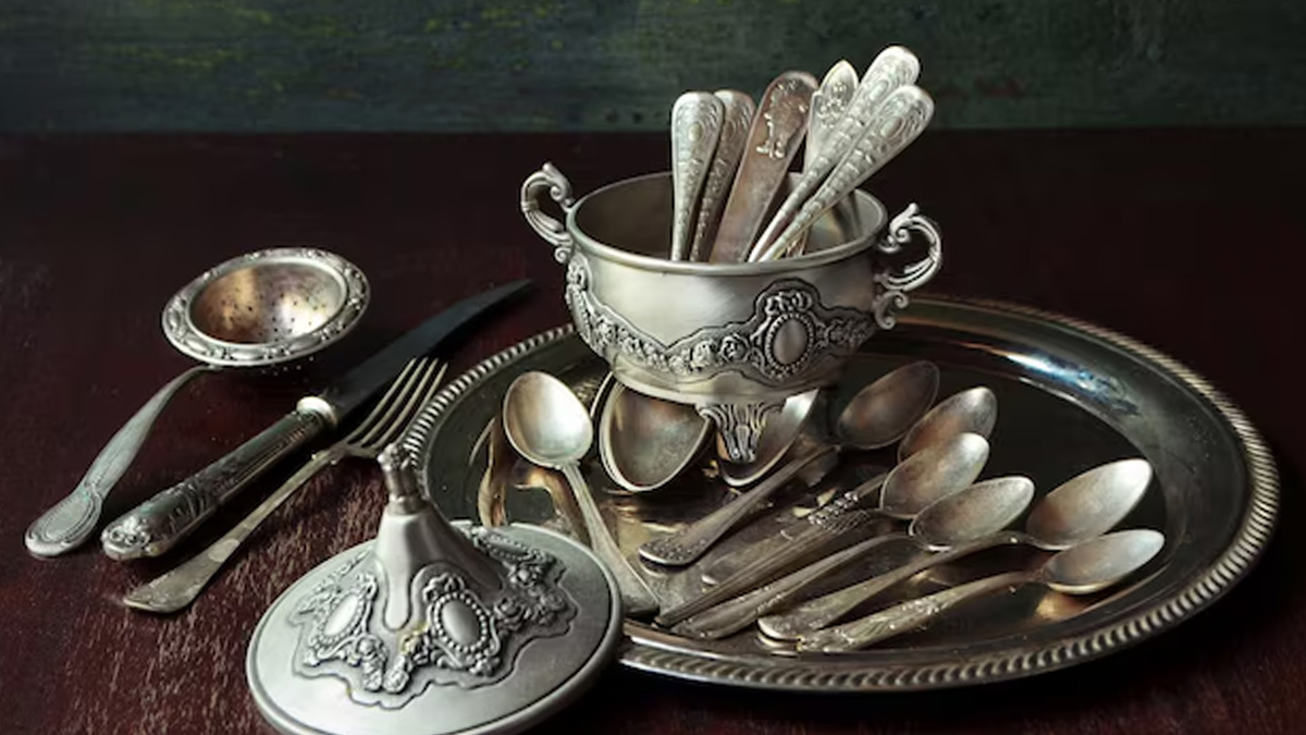 benefits of eating food in silver plate