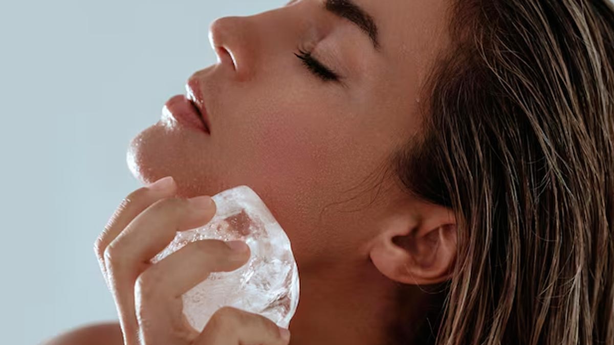 using_ice_for_dark_lips