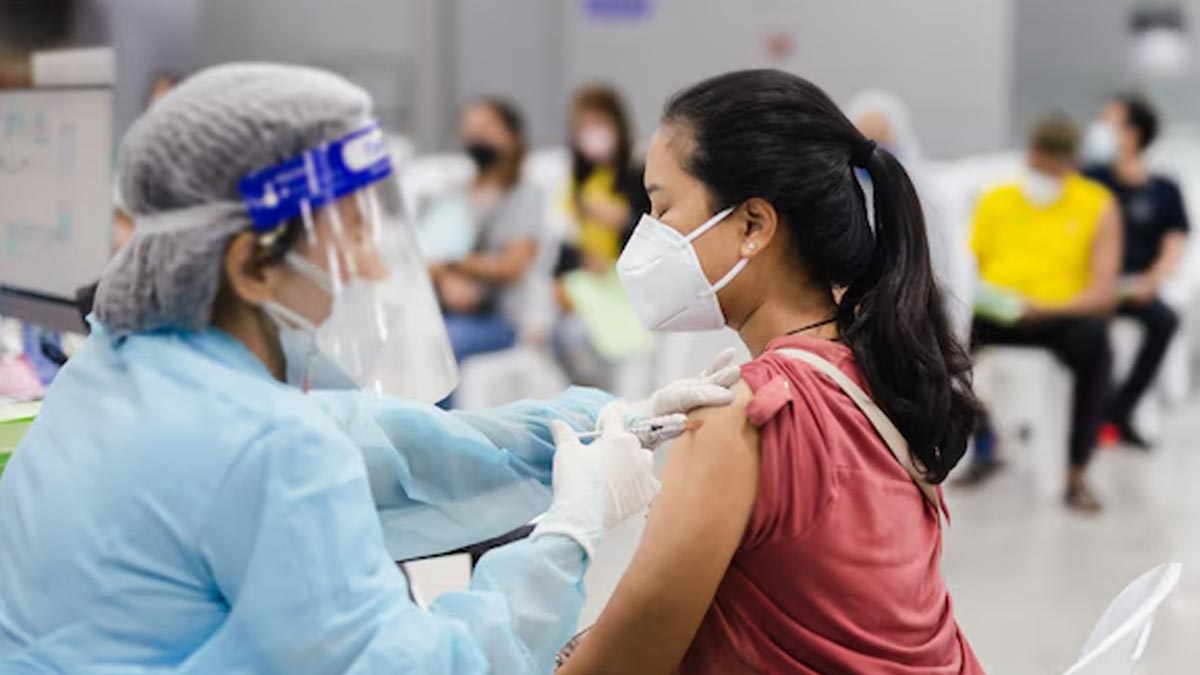 Covid 19 cases rise know who needs to take a booster dose in hindi