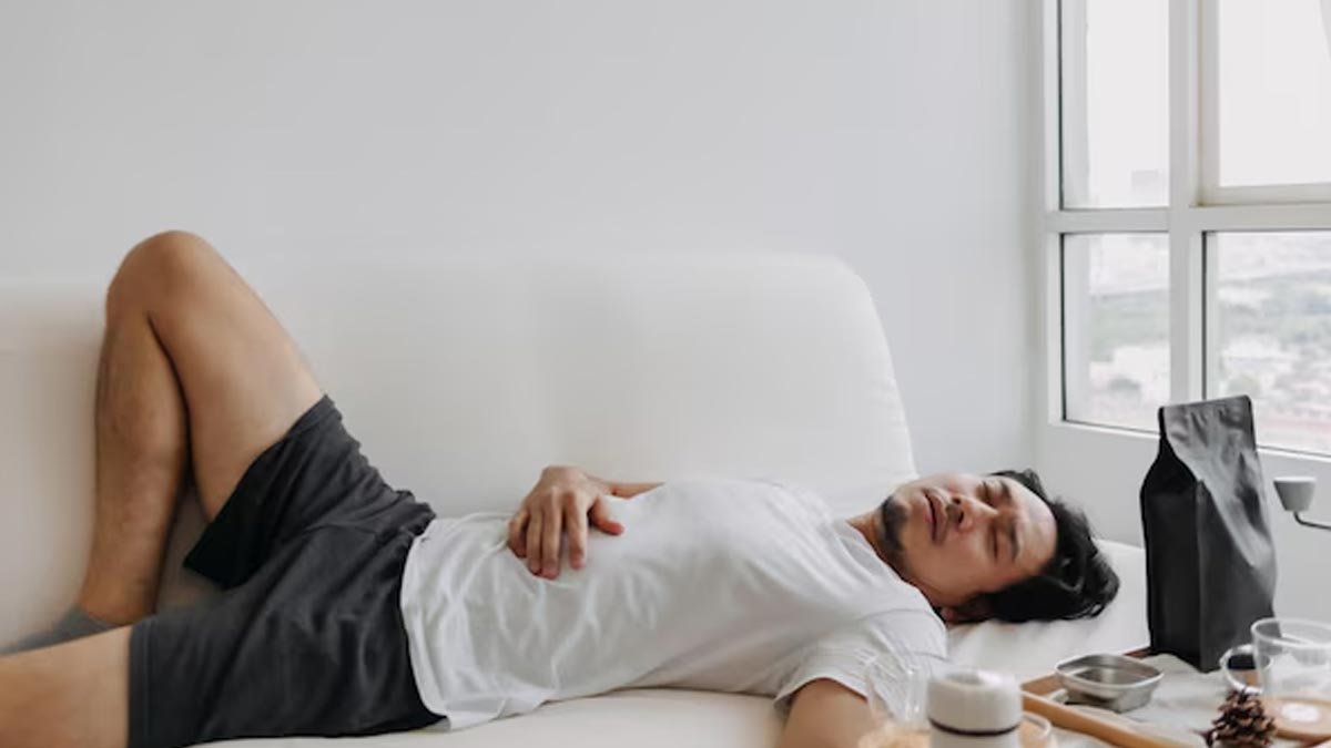 How to stop morning bloating in