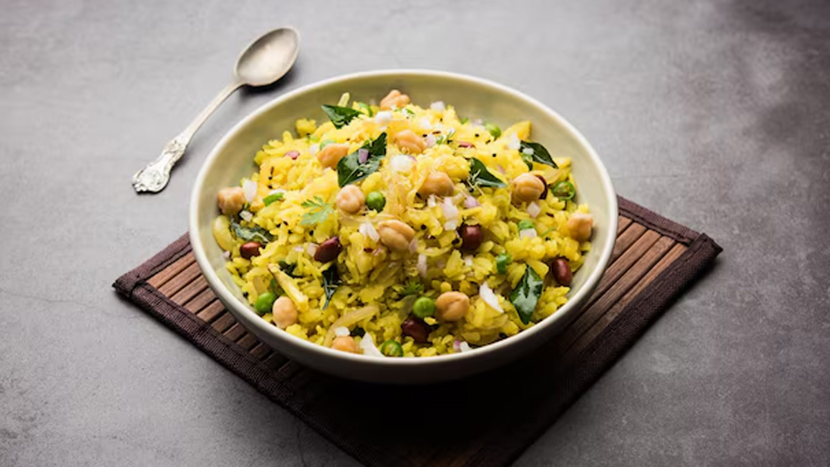 poha-benefits-in-hindi