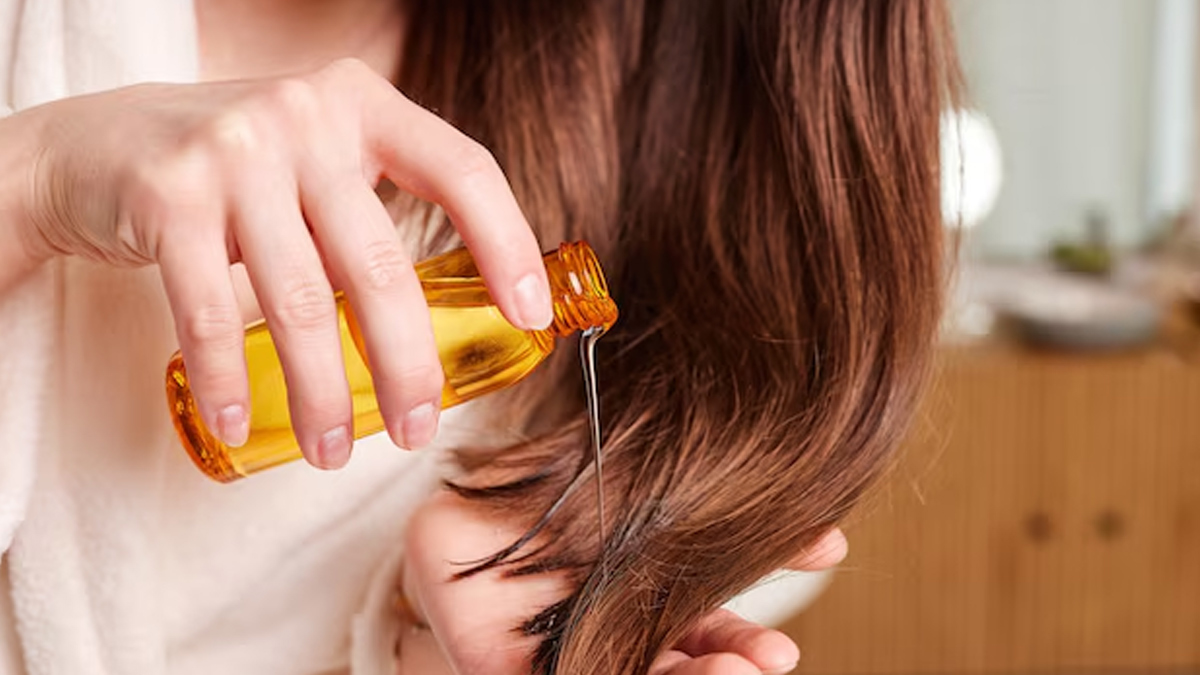 Benefits of rosewater and coconut oil to reduce hair fall in