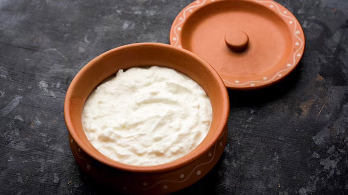 Curd With Mishri Benefits