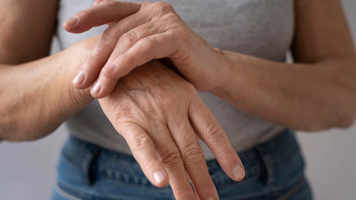 Can AC air increases hands feet pain in arthritis patients in