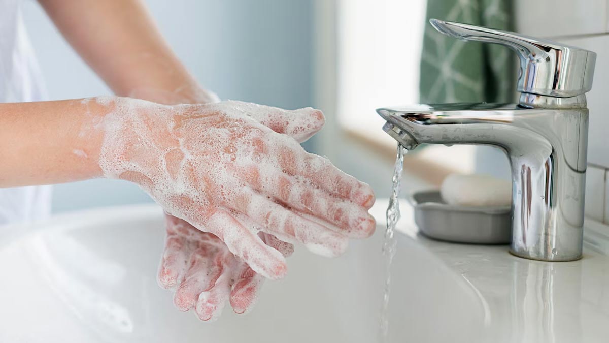 How to prevent hepatitis during summer in