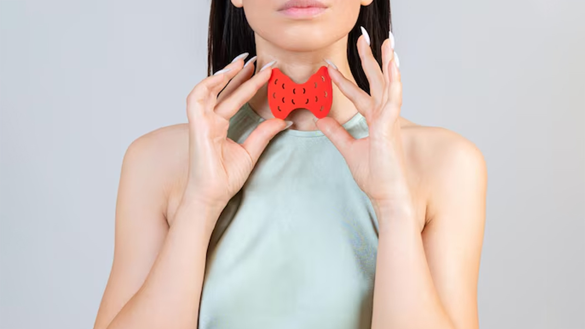 Causes-and-symptoms-of-graves-disease-inside