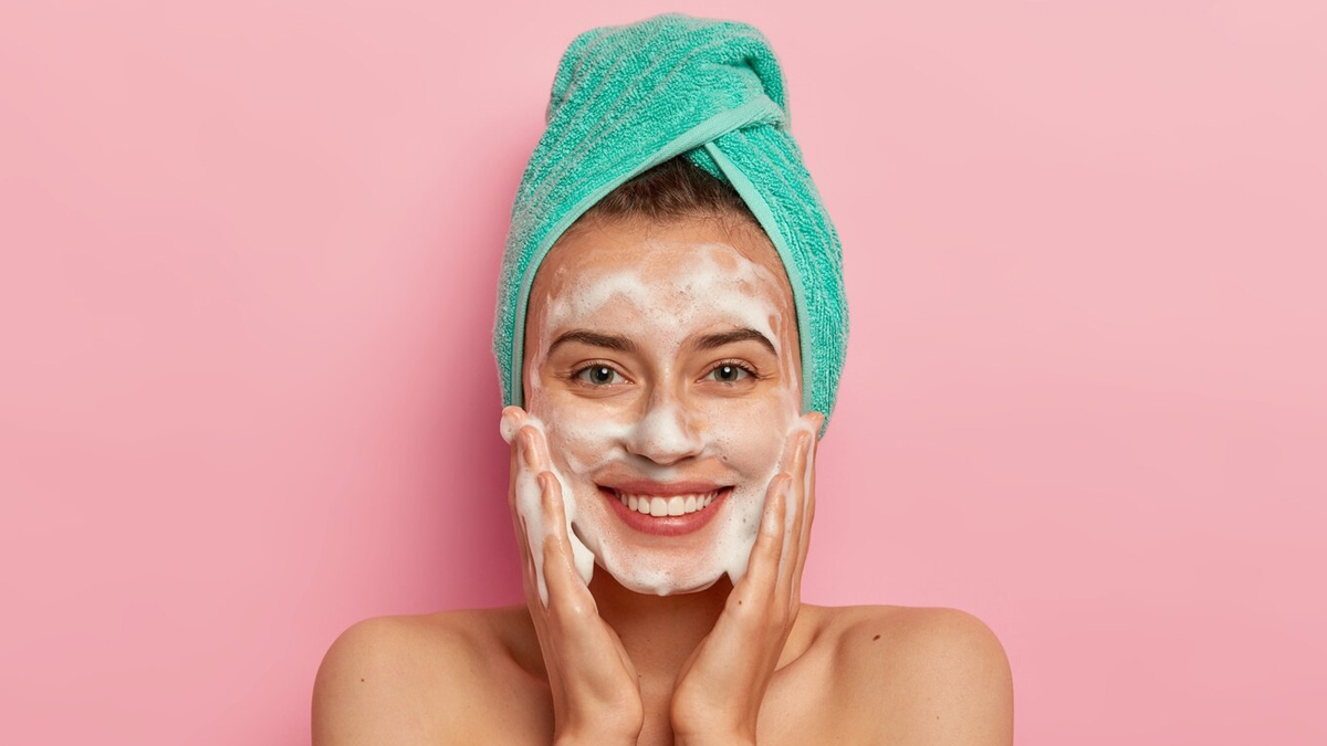 Face wash or cleanser which is better for your skin type