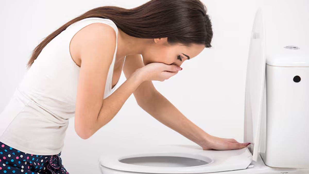 causes of vomiting blood in