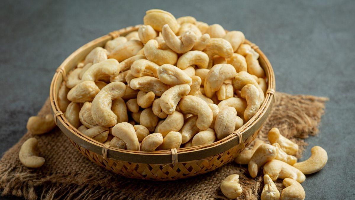 kya kaju khane se acne hota hai-inside