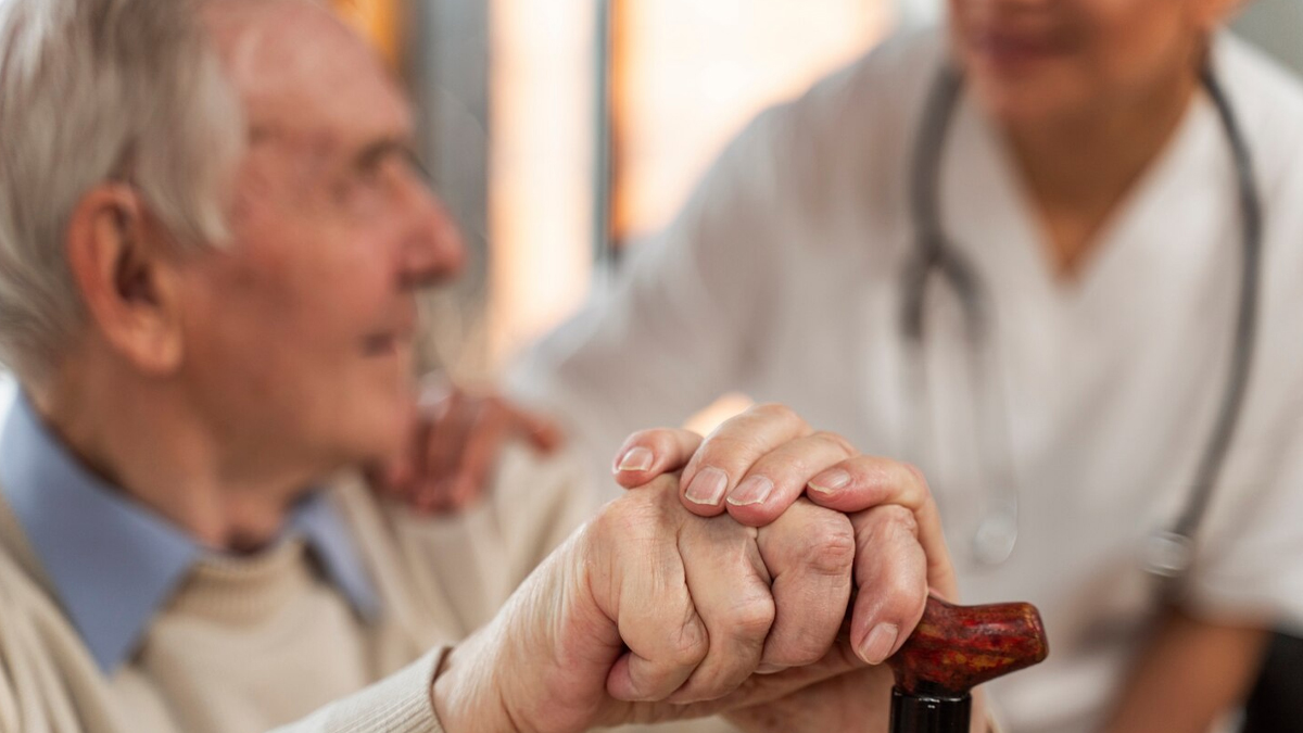 early signs of parkinson