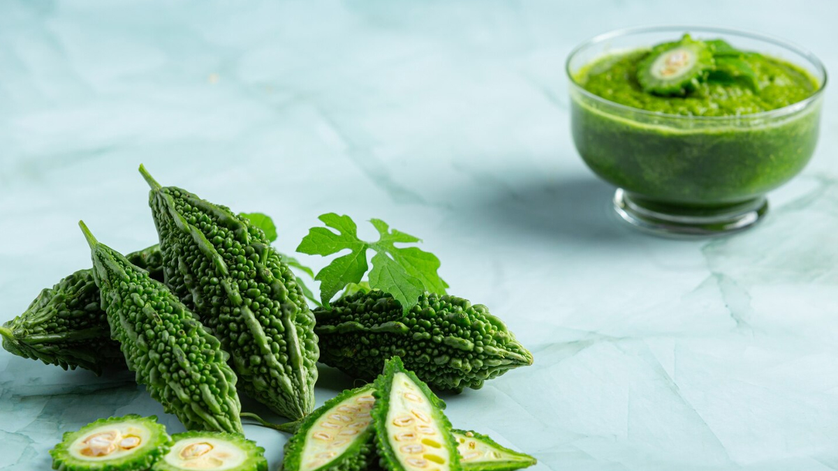 karela-amla-juice-benefits