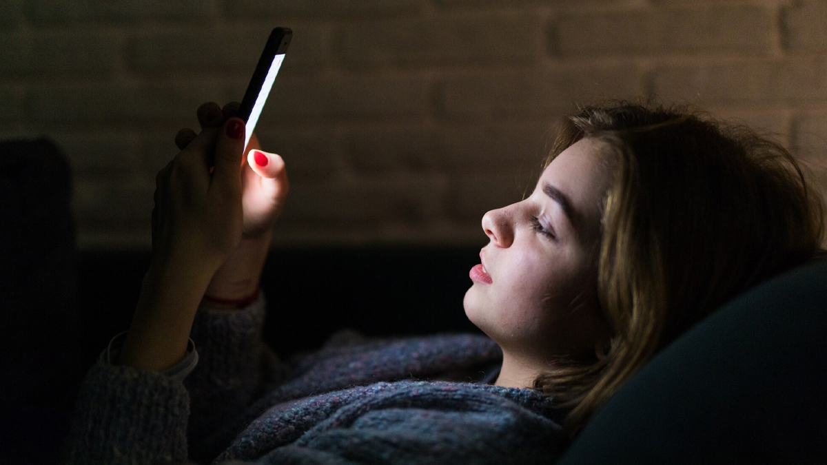 mobile use side effect for female