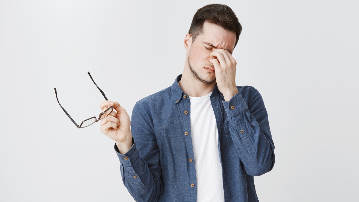 ankho mai dard kyo hota hai