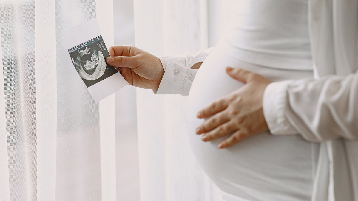 why are fetus more active at night during pregnancy in hindi 01 (5)