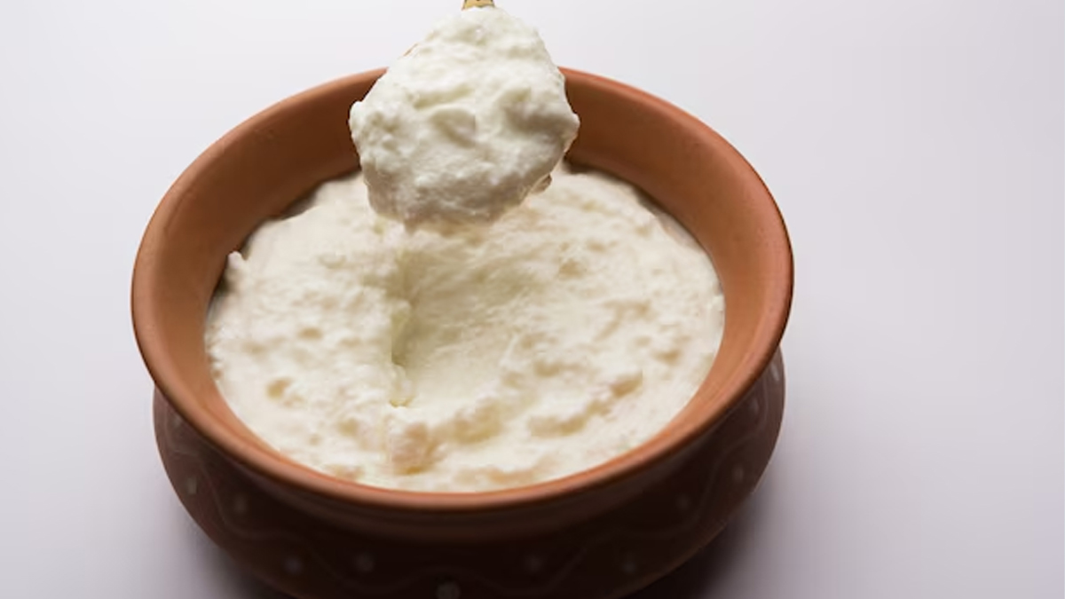 fact check does curd lead to hair greying expert clarifies in hindi 01 (5)