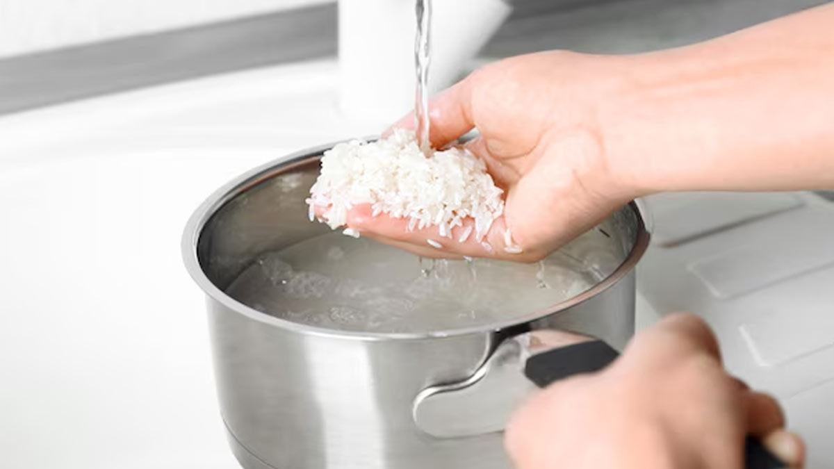 uncooked rice water benefits