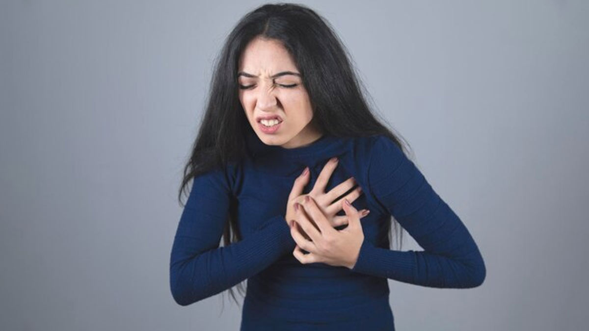 mahilaon-me-heart-attack-ke-lakshan-inside