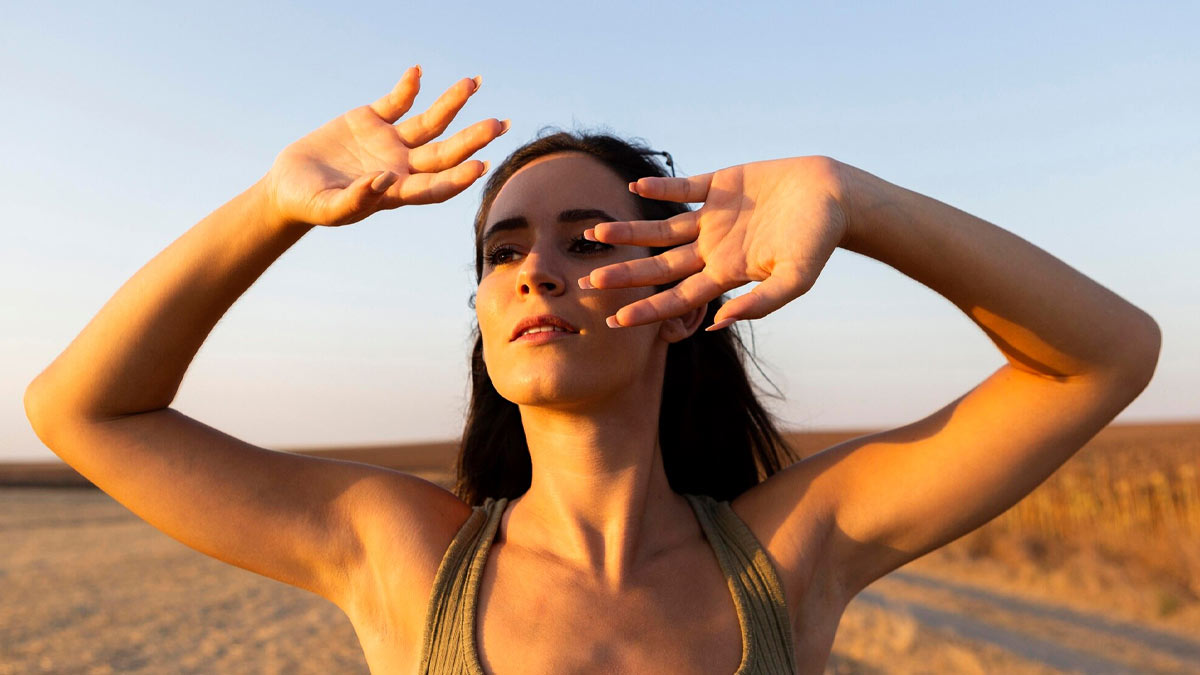 dhup-me-kab-baithna-chahiye