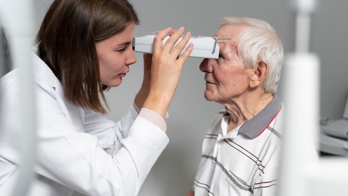 vitamin D and cataract in hindi expert