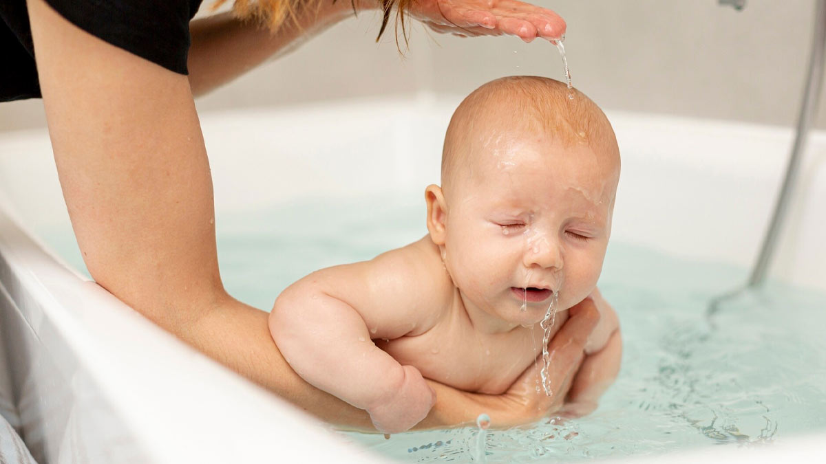Newborn baby cleaning tips