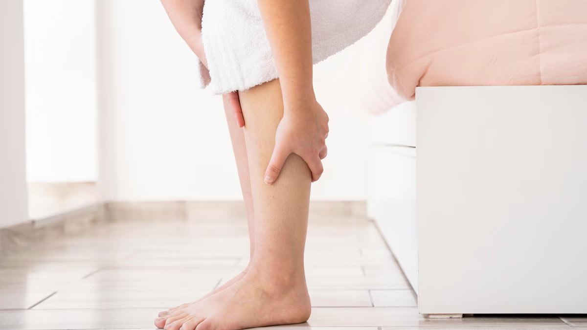 When Is Swollen Feet Dangerous And When To Visit A Doctor 01 (8)