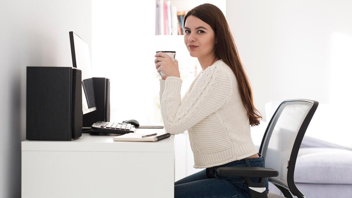 Mistakes To Avoid While Sitting In Office 1 (5)