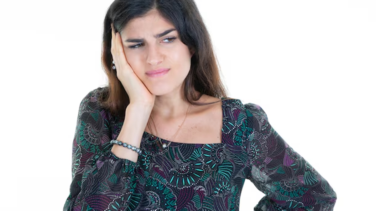 can tooth infection cause headache and ear pain
