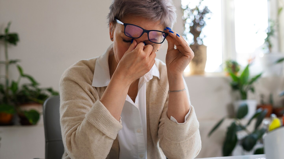 what are the reasons for dry eye veins in hindi 1