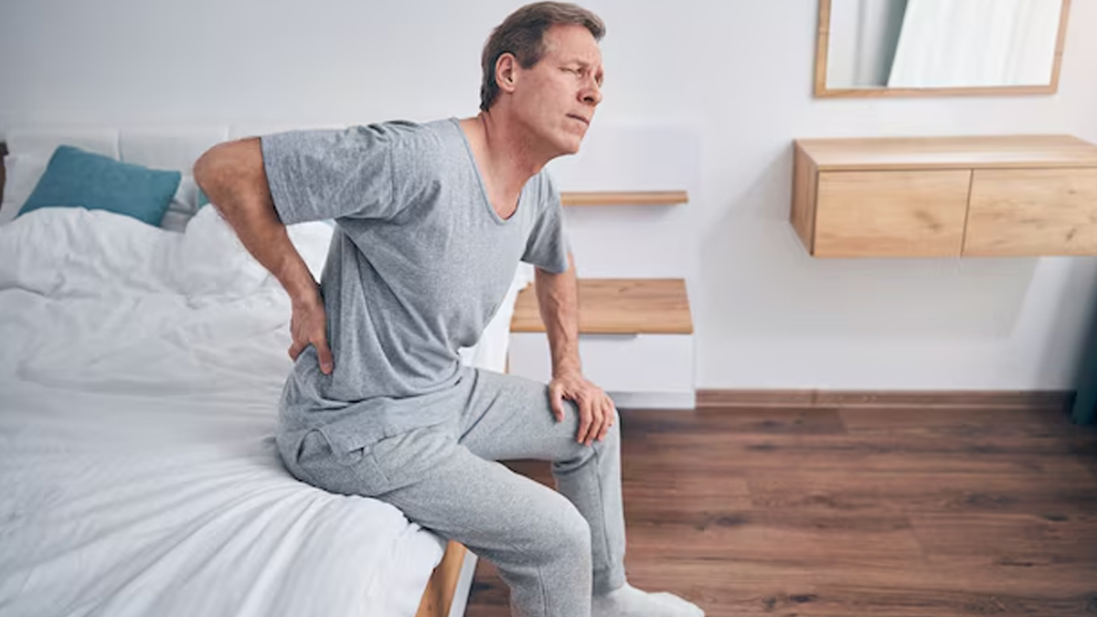 what causes hip pain