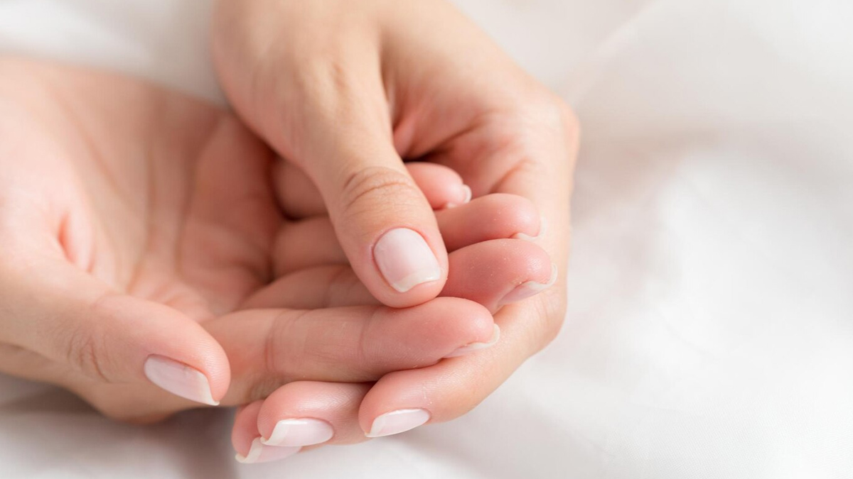 nail changes during pregnancy  1 (7)