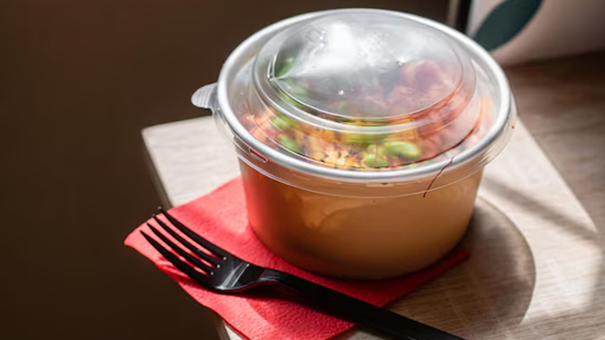 reheating food in plastic harmful