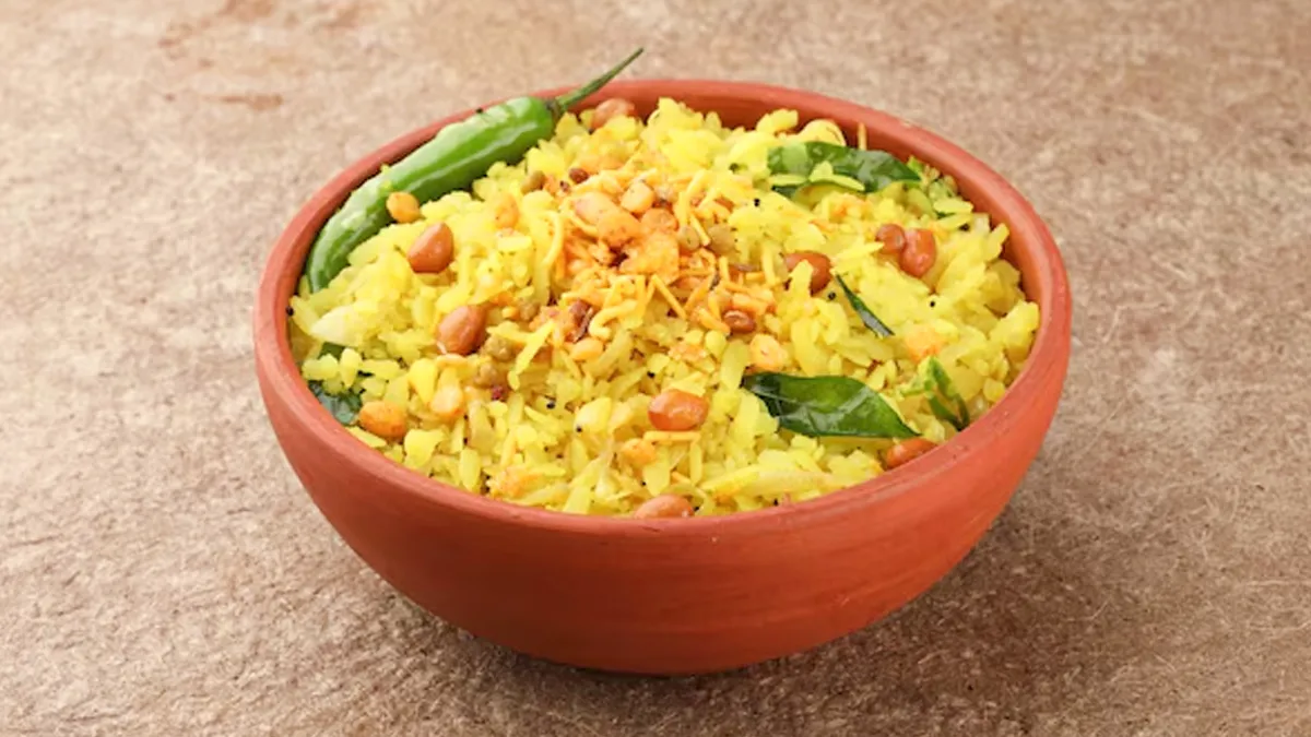 क्या फैटी लिवर में पोहा खा सकते हैं? जानें इस स्थिति में कितना हेल्दी है ये नाश्ता?