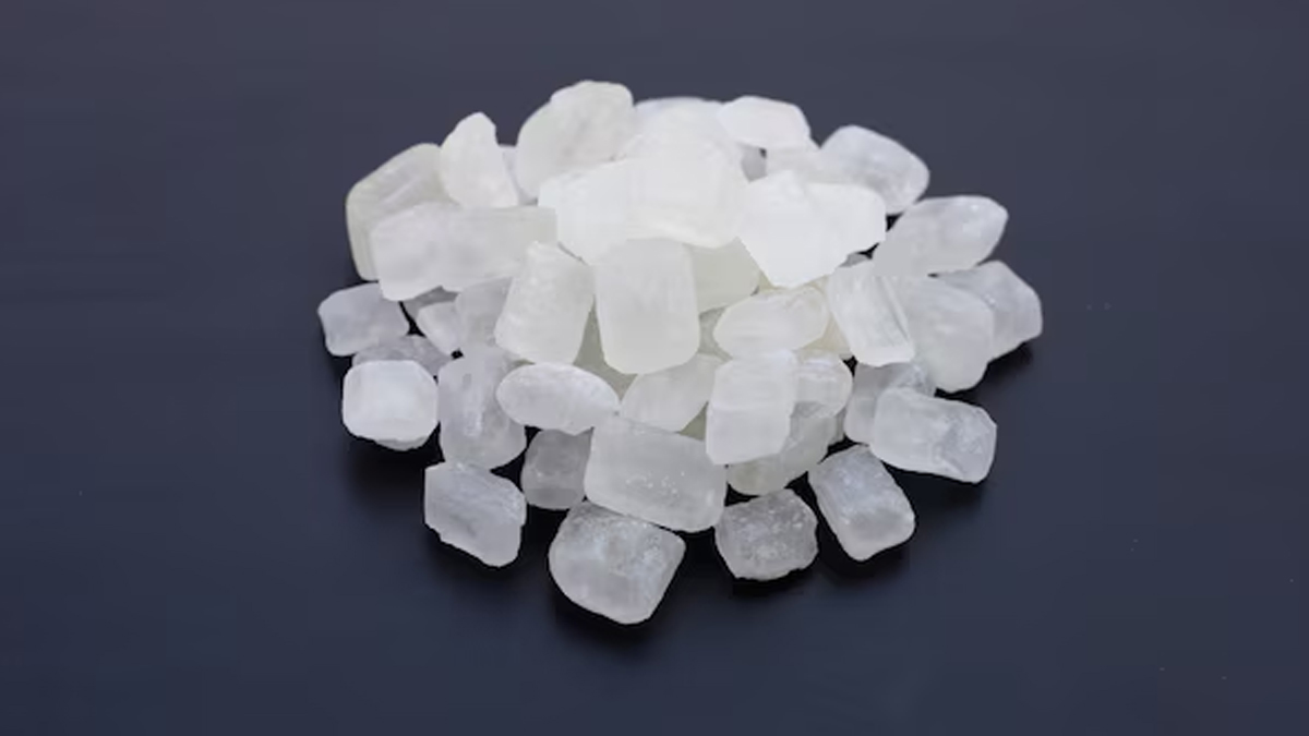 Neem-with-mishri-benefits-inside