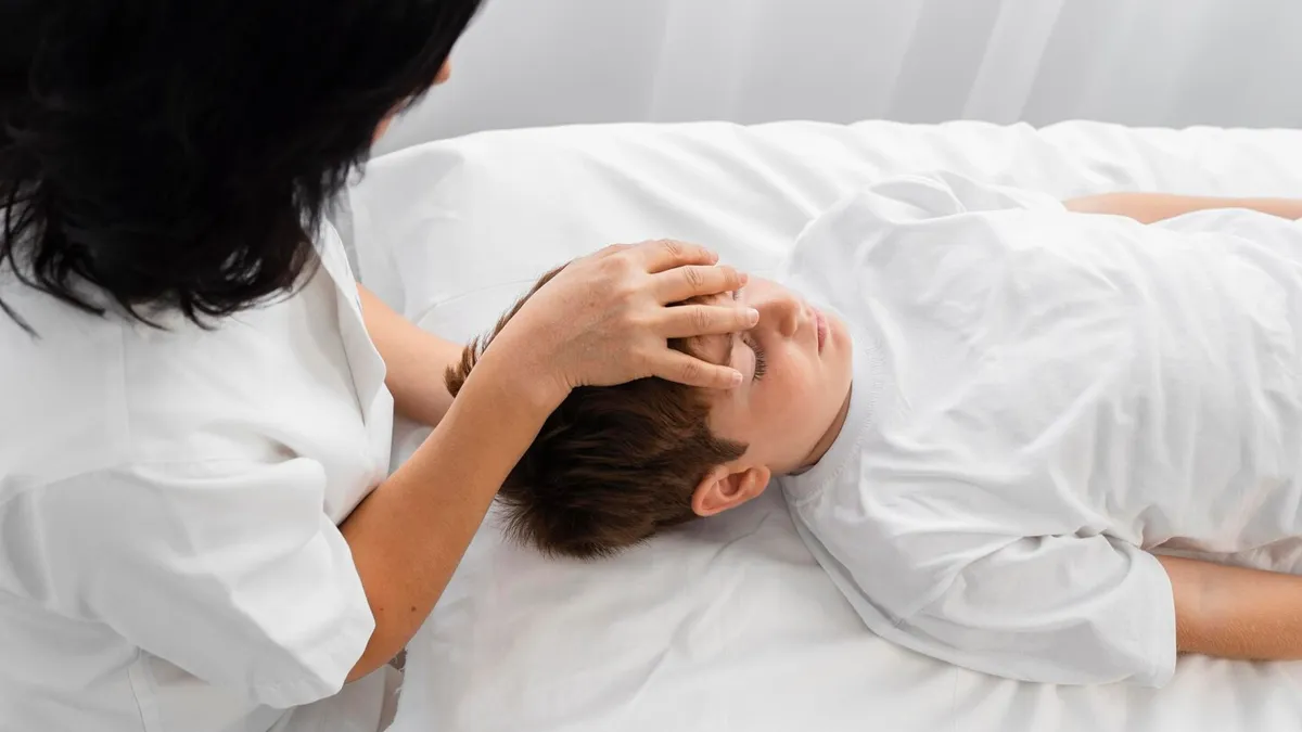 बच्चे को दौरा पड़े तो तुरंत अपनाएं ये 5 टिप्स, मिलेगी मदद