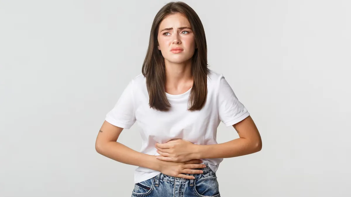 क्या पेट में कीड़े होने से गैस बनती है? डॉक्टर से जानें