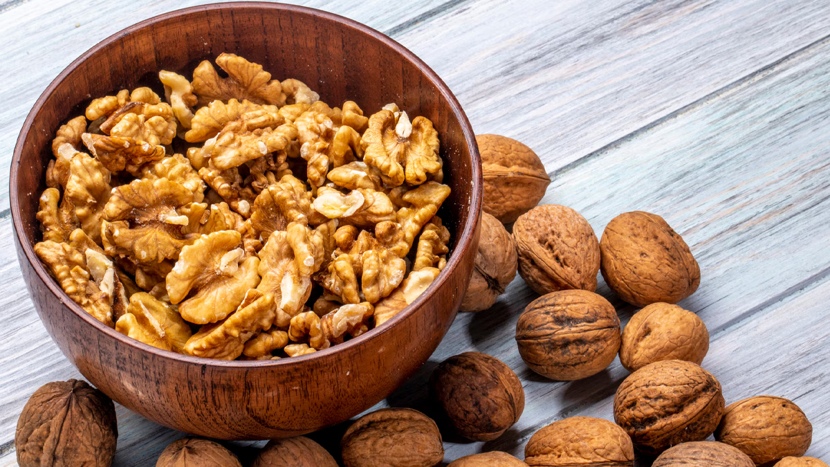 akhrot-khane-ke-fayde