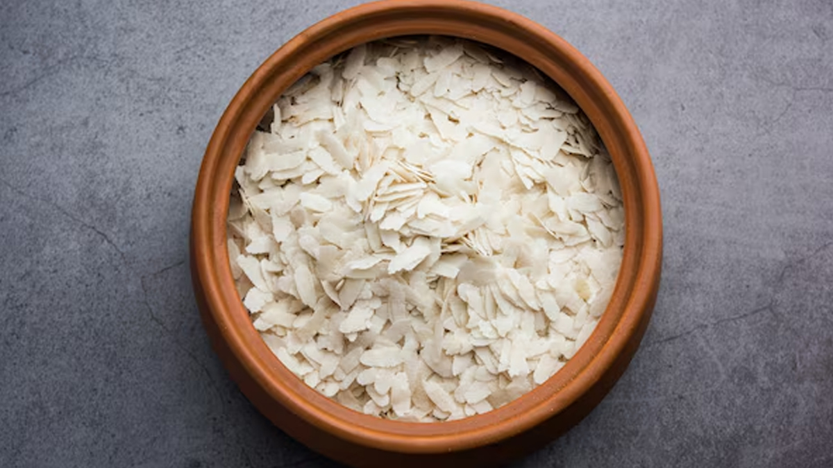 right way to eat chivda