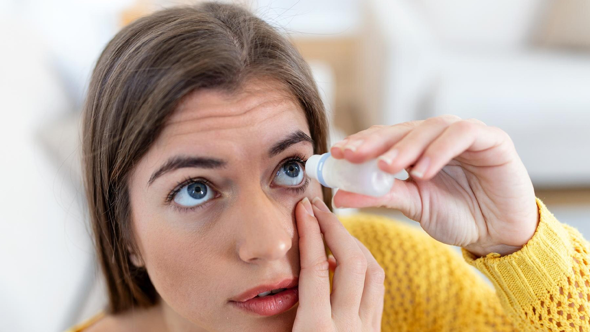 blurred vision after conjunctivitis expert