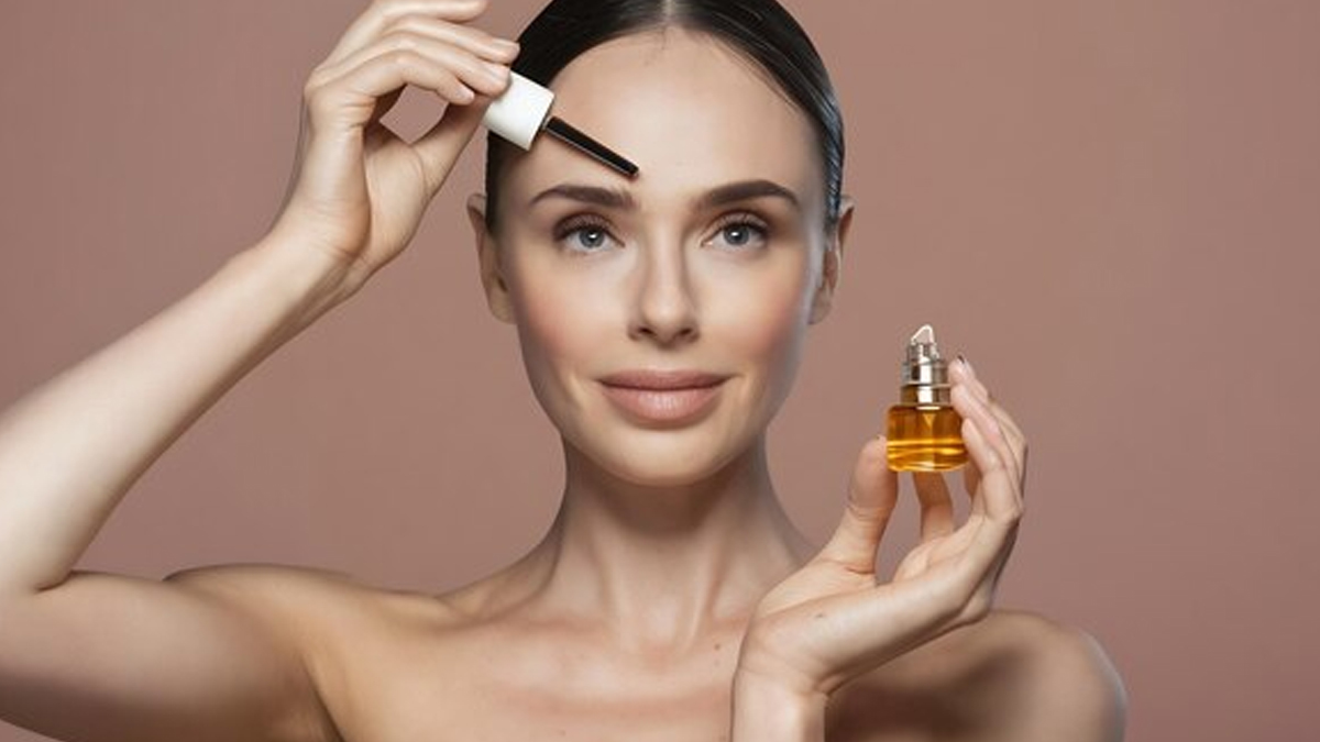 coconut-oil-vs-castor-oil-for-eyebrows-inside