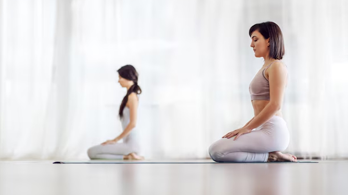 vajrasana-kise-nahi-karna-chahiye-inside