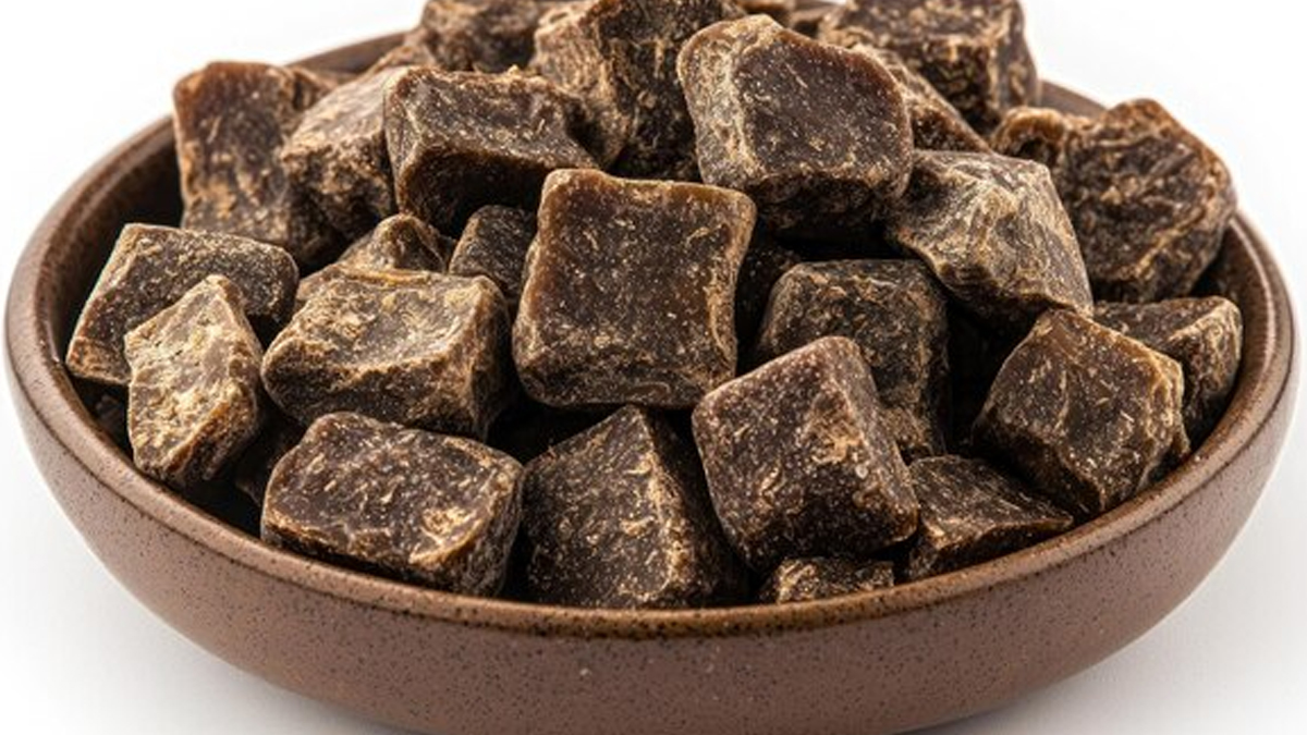 can pregnant women eat black jaggery 01 (9)