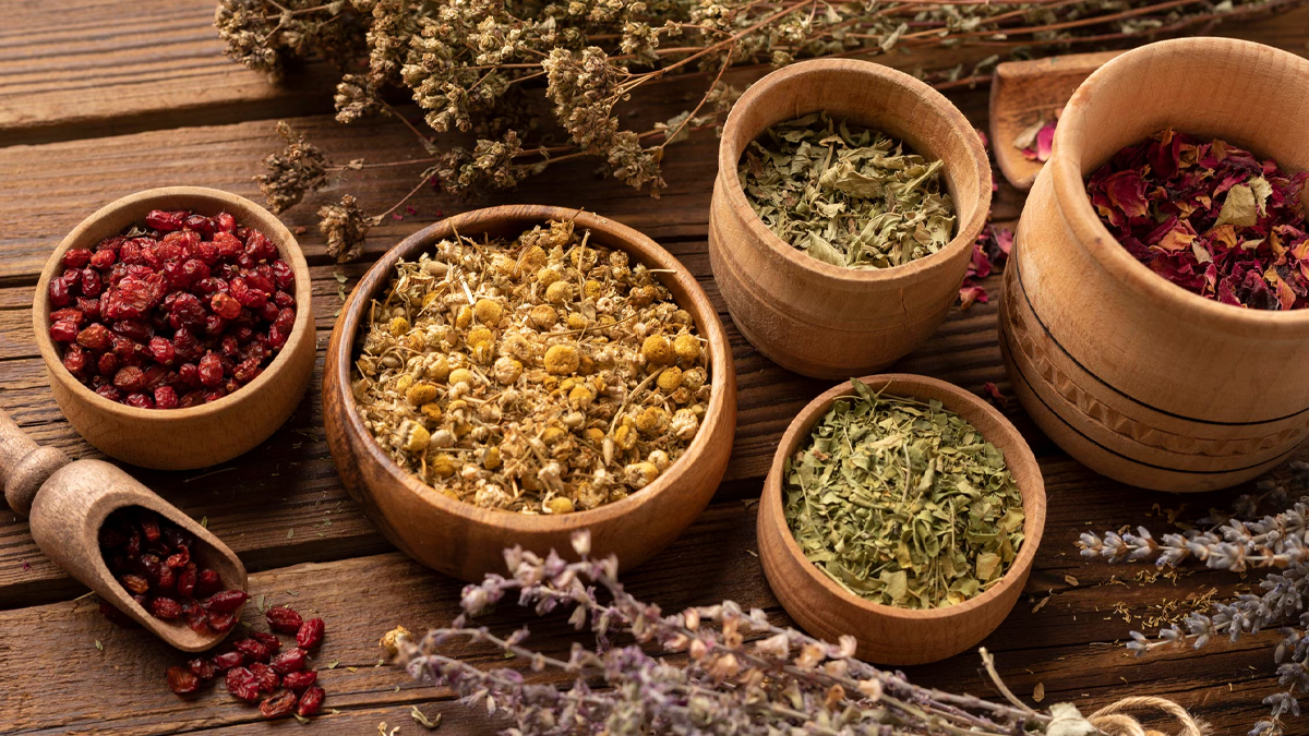 pigmentation-ke-liye-herbs-inside