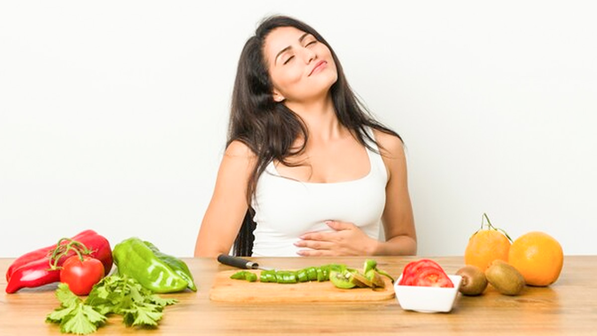गट हेल्थ सुधारने के ल‍िए महिलाएं खाएं ये 10 चीजें, एक्‍सपर्ट ने बताए फायदे