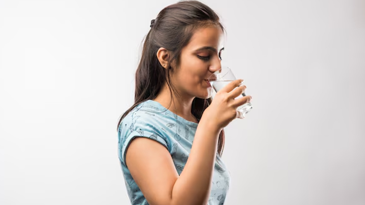 is drinking hot water good for sudden cough 1 (7)