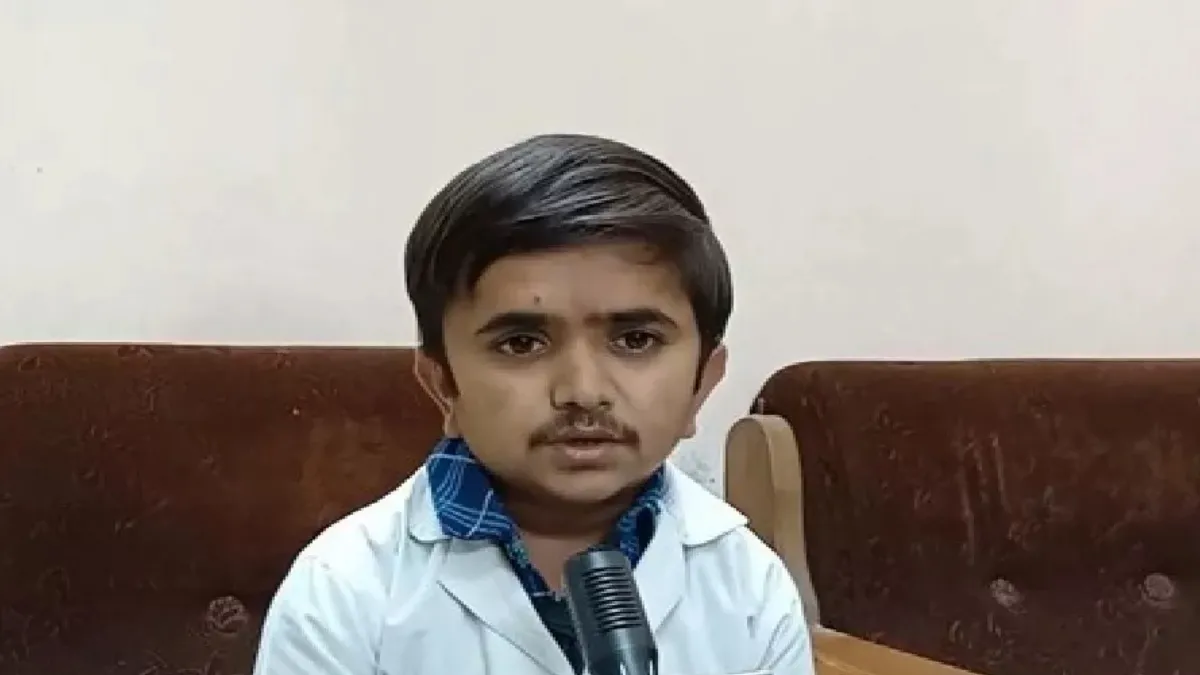 3 फीट की लंबाई वाले गणेश बरैया बने दुनिया के सबसे छोटे डॉक्टर, जानें क्यों नहीं बढ़ती कुछ लोगों की हाइट
