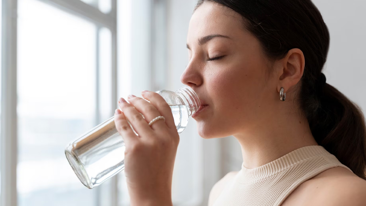 roj-gunguna-pani-peene-ke-fayde-inside