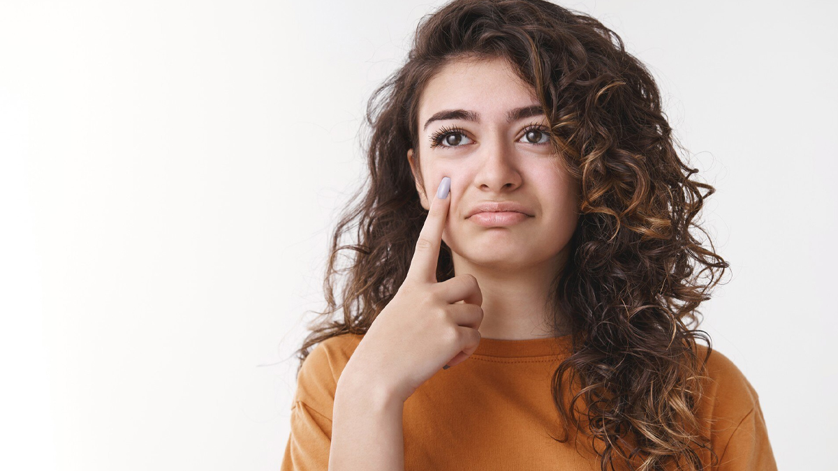 does applying moisturizer makes skin dark 01 (9)