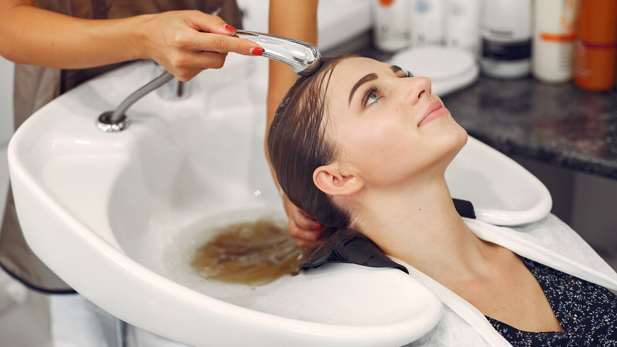 Can warm water cause hair fall 01 (10)